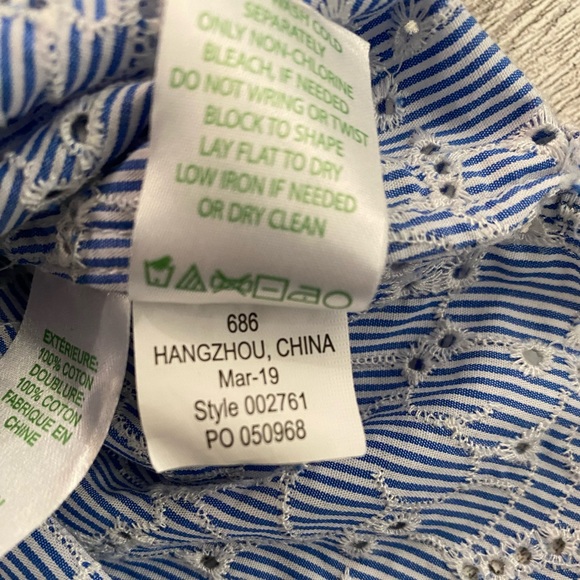 LIKE NEW Lilly Pulitzer top - Picture 5 of 5